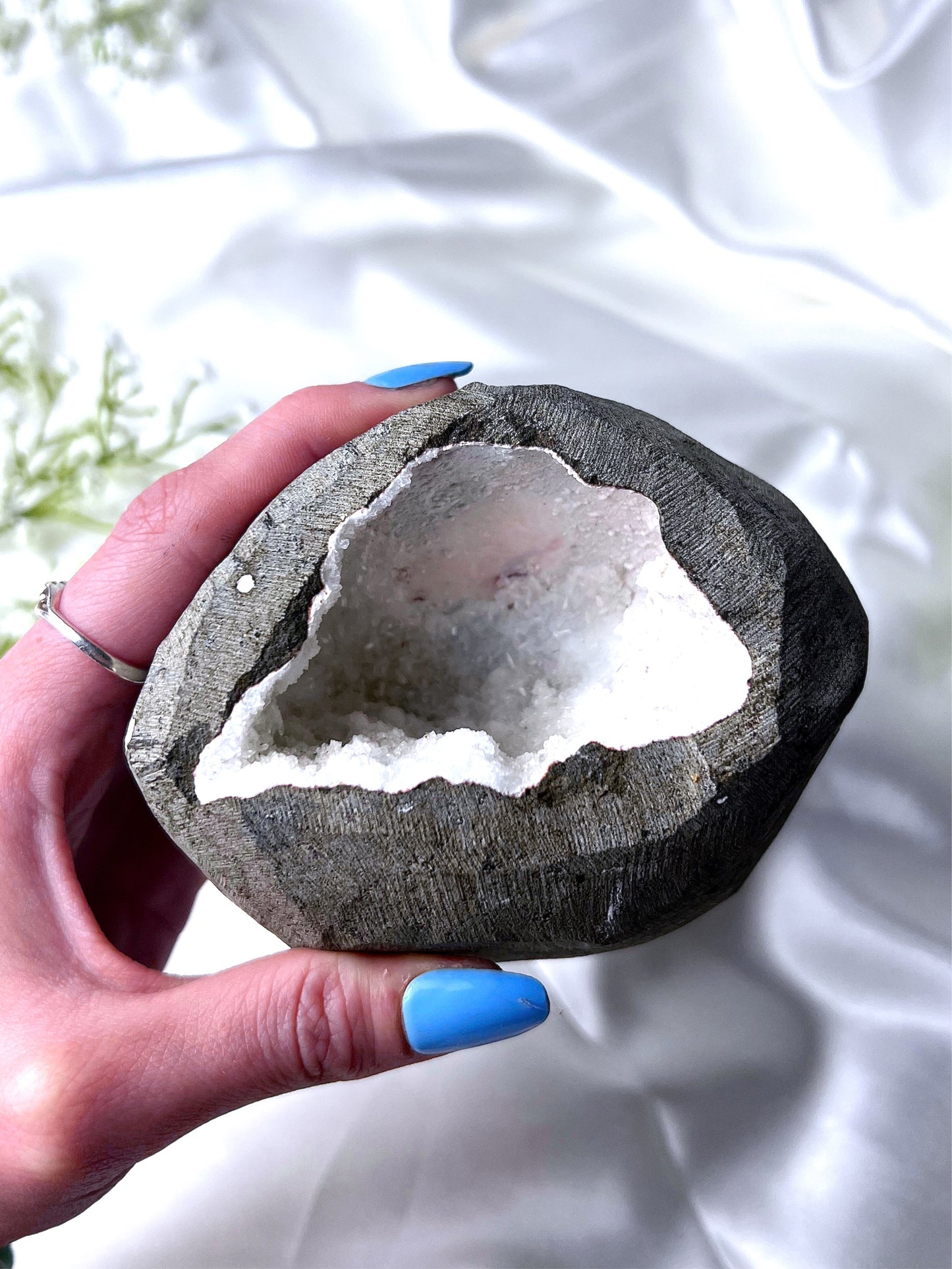 Apophyllite Coconut 1