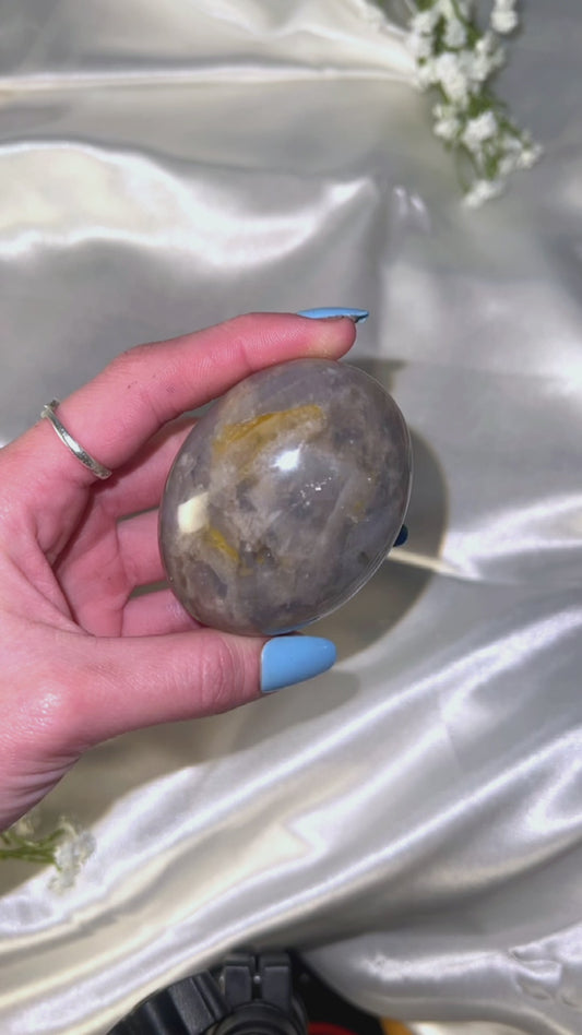 Blue Rose Quartz Palmstone 1