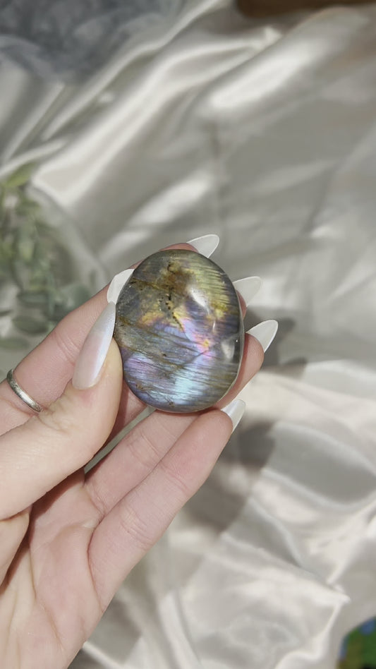 Labradorite Palmstone N