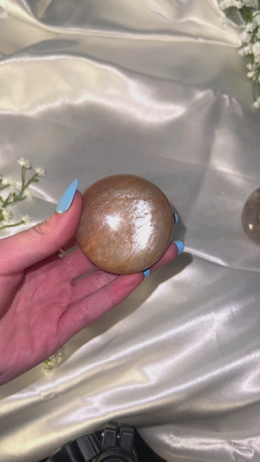 Peach Moonstone Palmstone 1