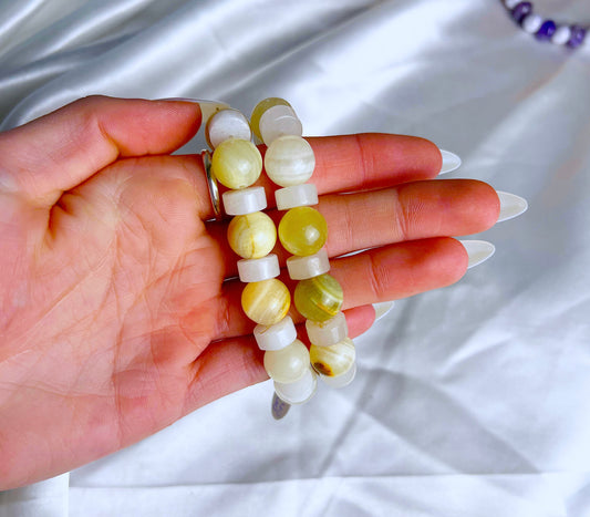 White Jade and Green Onyx Bracelet