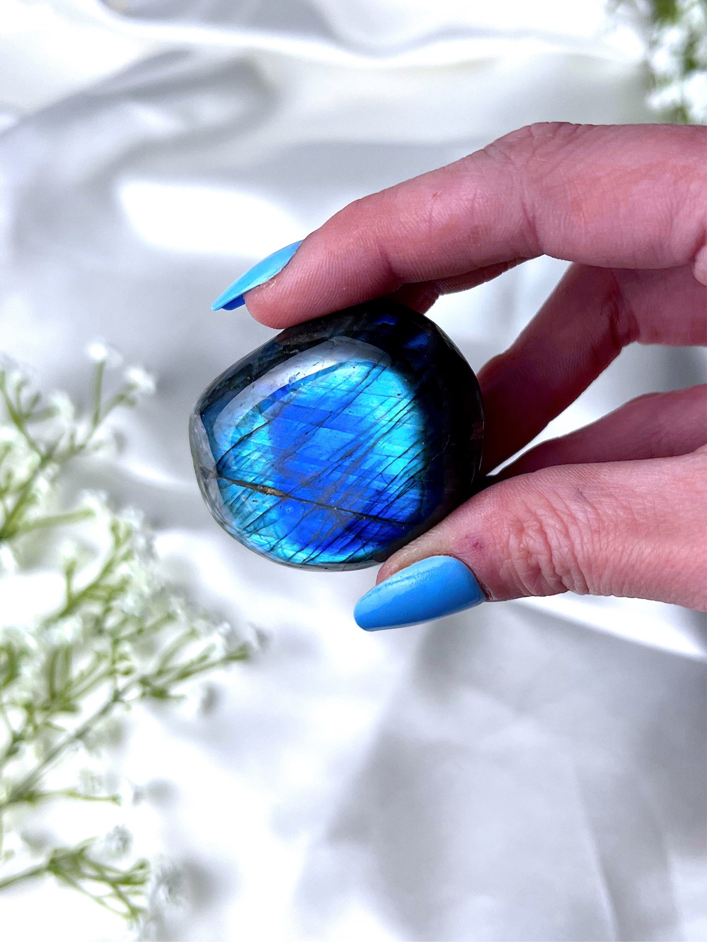 Labradorite Palmstone