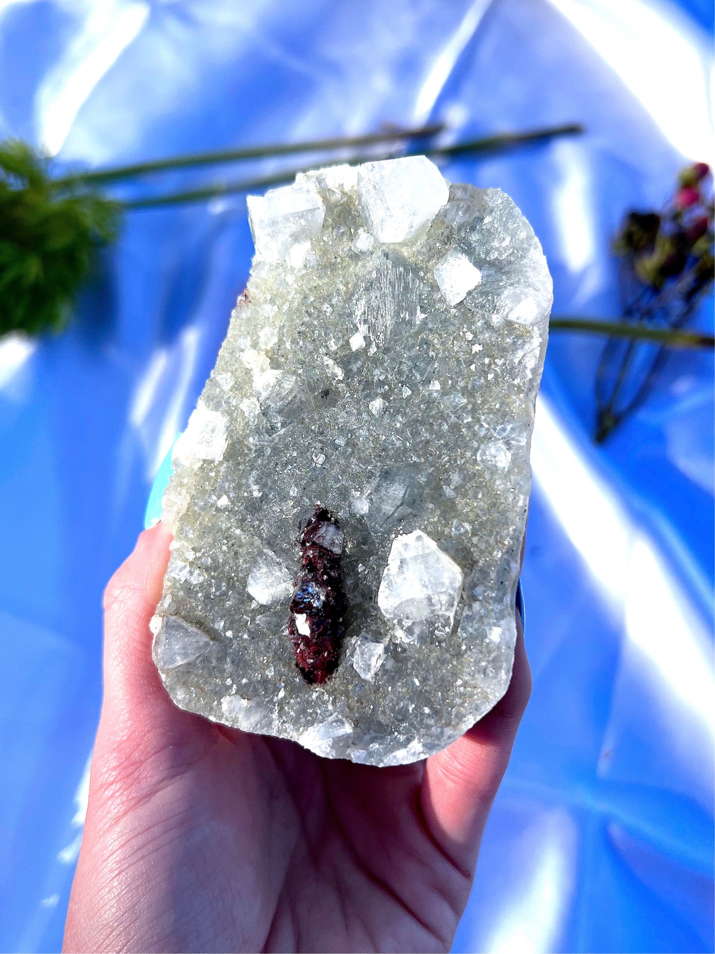 Black Chalcedony with Red Heulandite 1