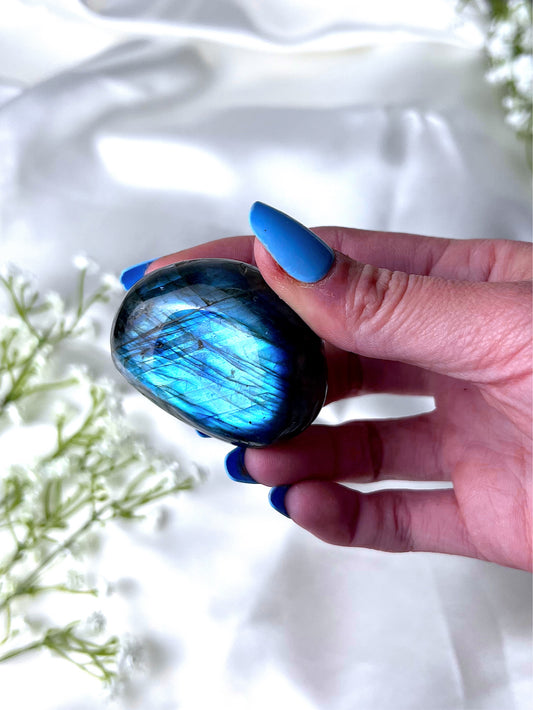 Labradorite Palmstone